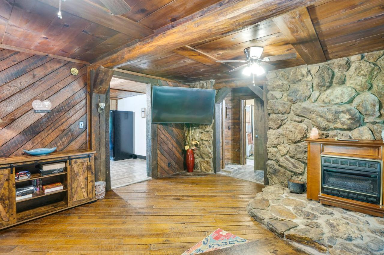 French Lick Getaway With Deck, Grill And Fire Pit! Villa Ngoại thất bức ảnh