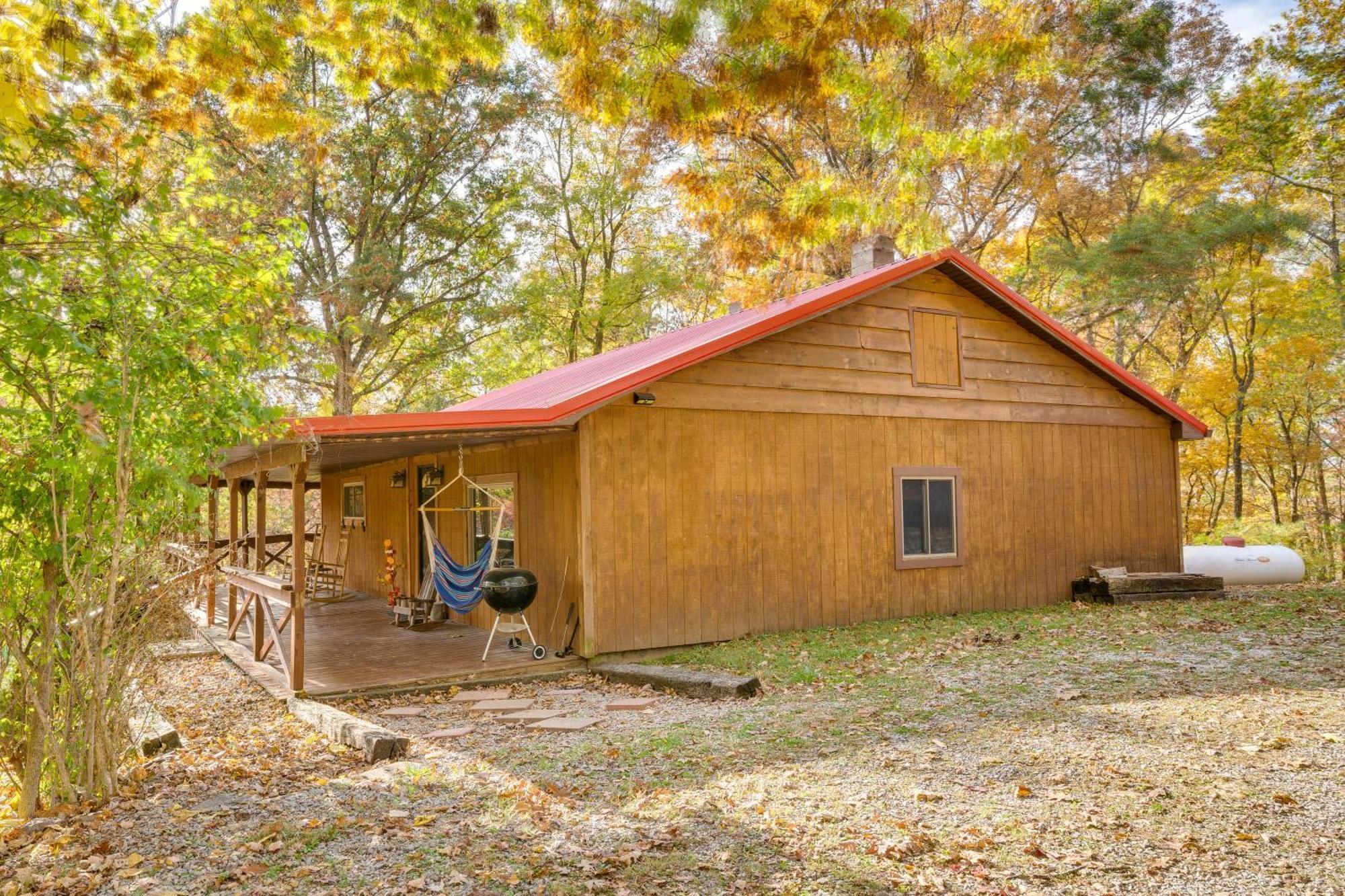 French Lick Getaway With Deck, Grill And Fire Pit! Villa Ngoại thất bức ảnh