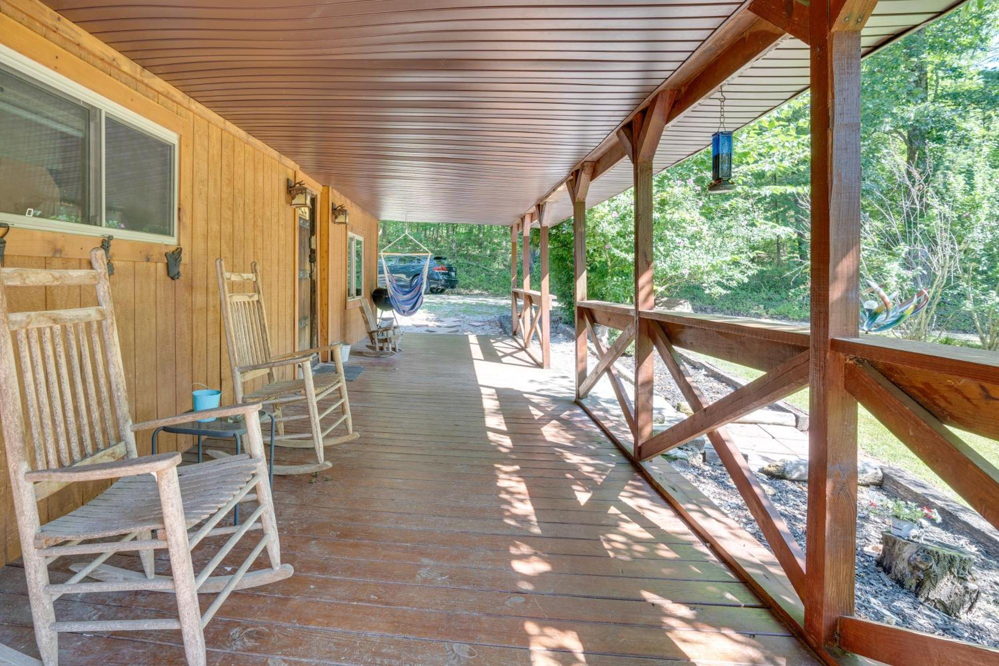 French Lick Getaway With Deck, Grill And Fire Pit! Villa Ngoại thất bức ảnh